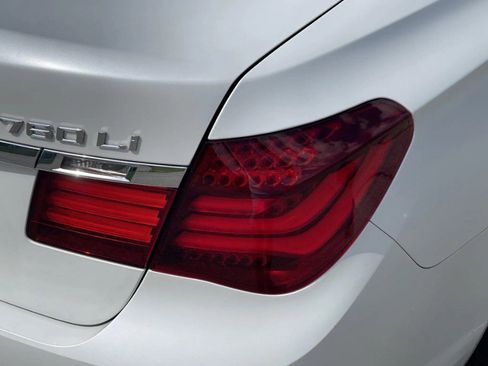 Used 2014 BMW 760Li image 22