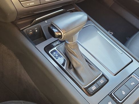 Used 2018 Genesis G80 3.8 w/ Option Group 02 image 35