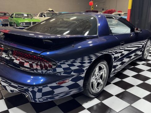 Used 1999 Pontiac Firebird Formula w/ Security Pkg image 7
