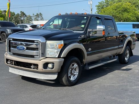 Used 2012 Ford F250 King Ranch w/ King Ranch w/Chrome Pkg AWD/4WD image 4