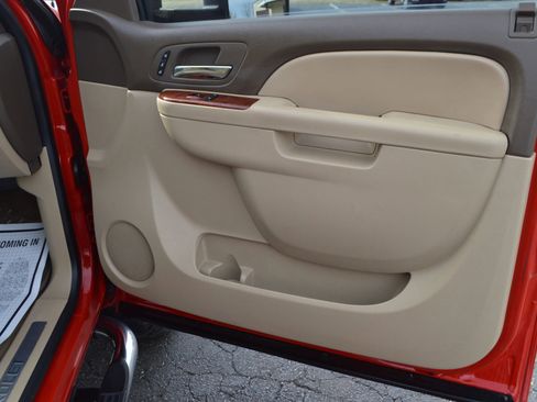 Used 2014 Chevrolet Silverado 2500 LTZ w/ LTZ Plus Package image 14