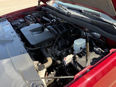 Used 2014 Chevrolet Silverado 1500 LT w/ LT Convenience Package AWD/4WD image 13