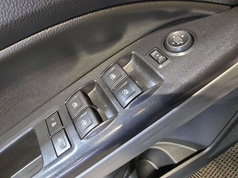 Used 2016 Chevrolet Colorado LT AWD/4WD image 15