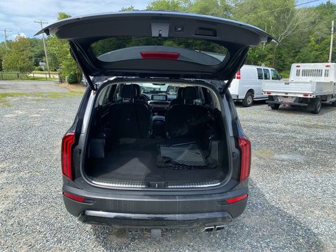 Used 2022 Kia Telluride SX w/ SX Prestige Package image 25