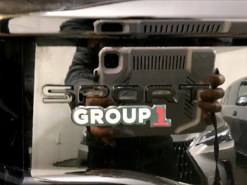 Used 2024 Land Rover Discovery Sport Dynamic SE image 10