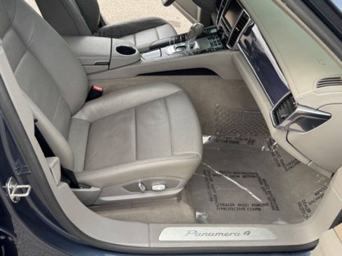 Used 2011 Porsche Panamera RWD image 20