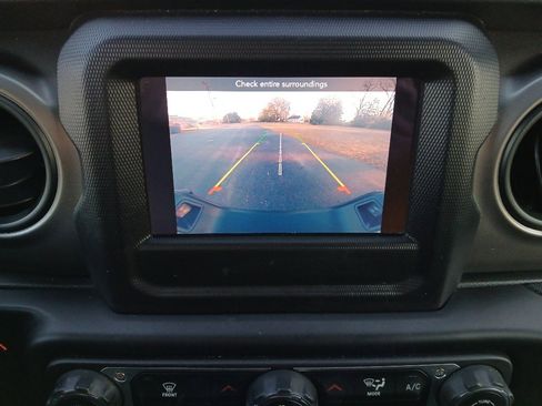 Certified 2020 Jeep Gladiator Sport w/ Quick Order Package 24S image 39