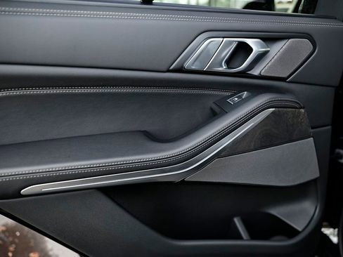 New 2026 BMW X5 xDrive40i w/ M Sport Package AWD/4WD image 24