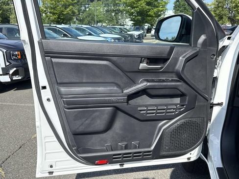 Used 2024 Toyota Tacoma TRD Off-Road AWD/4WD image 13