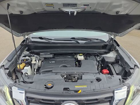 Used 2018 Nissan Pathfinder SL image 31