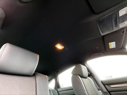 Used 2022 Honda Accord Sport image 13