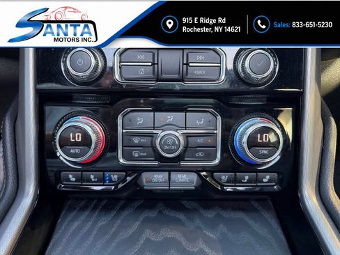 Used 2022 GMC Yukon XL Denali AWD/4WD image 12