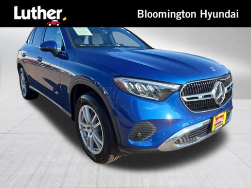 Used 2023 Mercedes-Benz GLC 300 4MATIC image 1