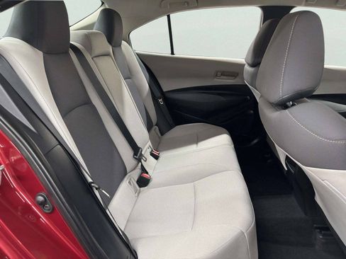 Used 2022 Toyota Corolla LE FWD image 19