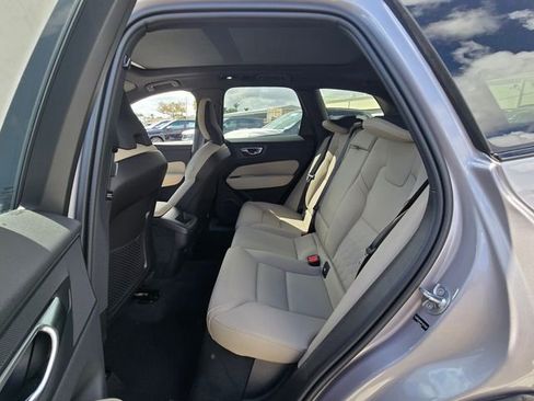New 2026 Volvo XC60 B5 Plus image 15