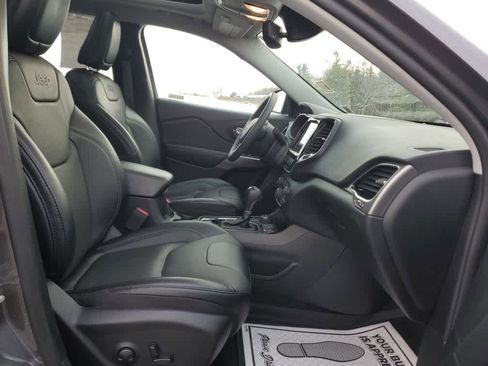 Used 2022 Jeep Cherokee Limited image 24