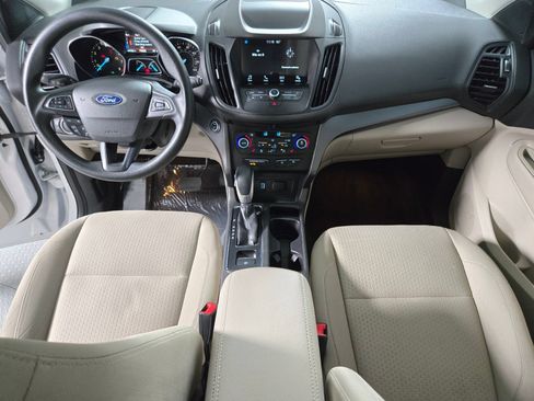 Used 2019 Ford Escape SE FWD image 12
