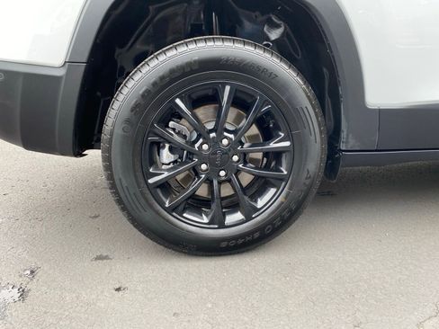 Used 2023 Jeep Cherokee Altitude Lux image 20