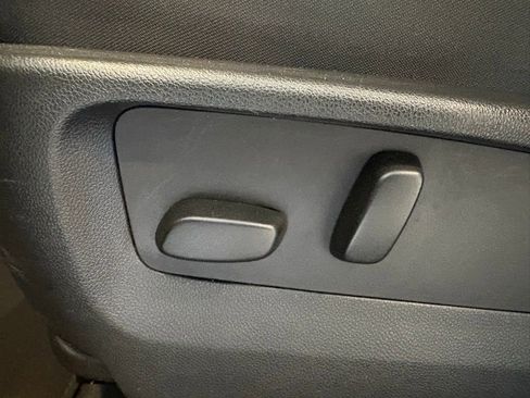 Used 2023 Buick Envision Essence image 14