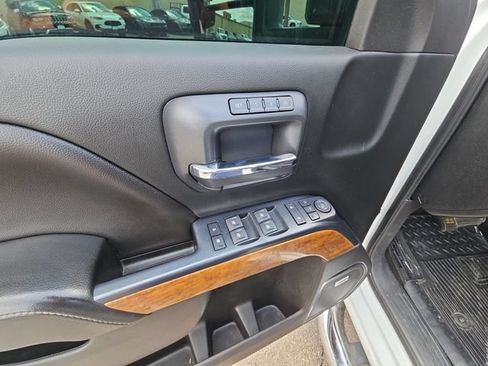 Used 2018 Chevrolet Silverado 2500 High Country w/ Duramax Plus Package AWD/4WD image 23