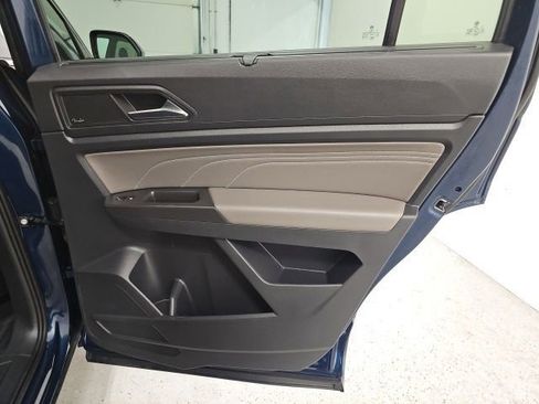 Used 2023 Volkswagen Atlas SEL Premium image 37