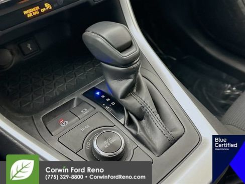 Used 2020 Toyota RAV4 LE w/ All Weather Liner Package AWD/4WD image 20