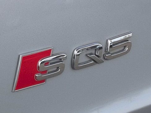 Used 2018 Audi SQ5 Premium Plus w/ Navigation Package image 13