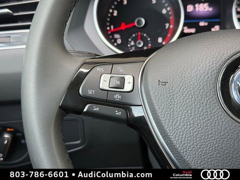 Used 2020 Volkswagen Tiguan SE FWD image 27
