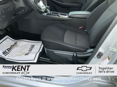 Used 2023 Nissan Sentra SV w/ All-Weather Package image 18