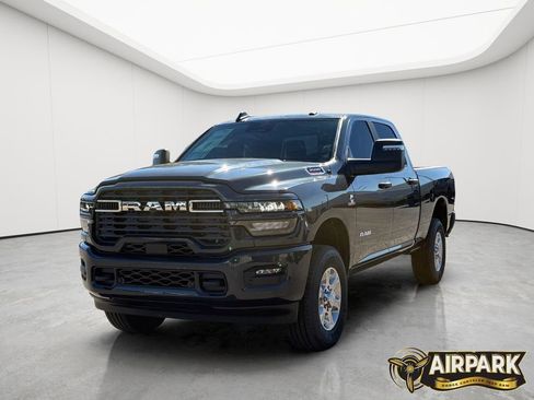 New 2026 RAM 3500 Big Horn AWD/4WD image 8