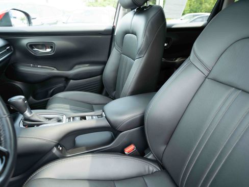 Used 2025 Honda HR-V EX-L image 10