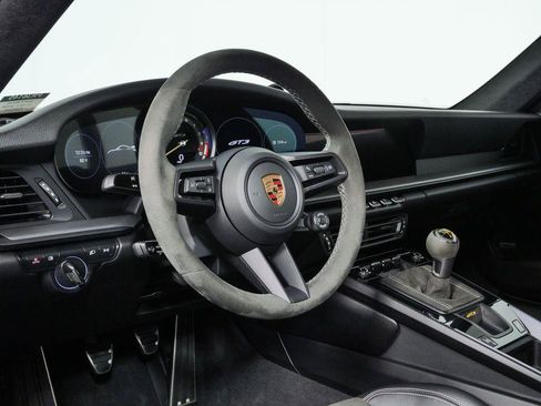Certified 2024 Porsche 911 GT3 RWD image 4