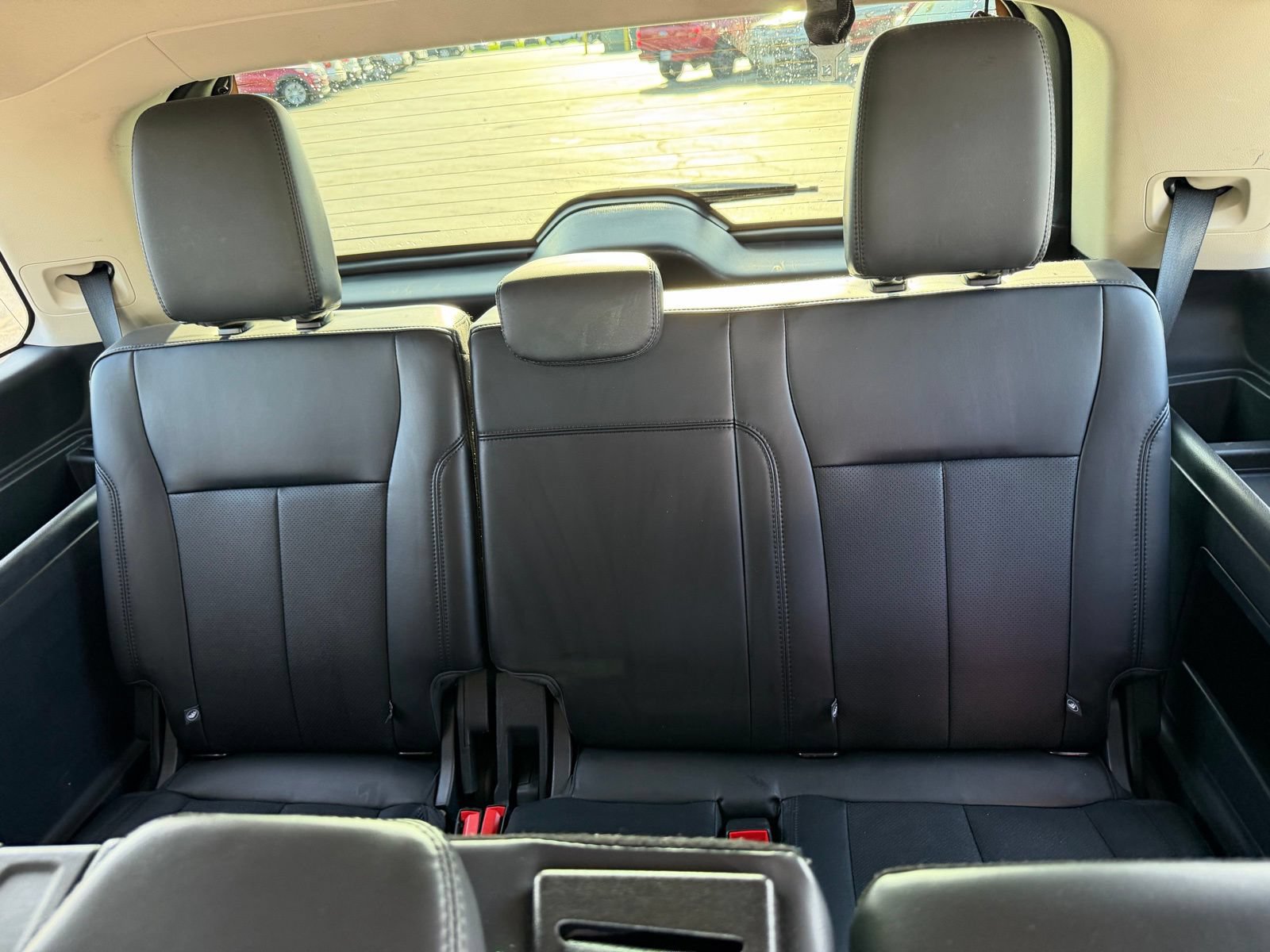 Used 2024 Ford Expedition XLT AWD/4WD image 16
