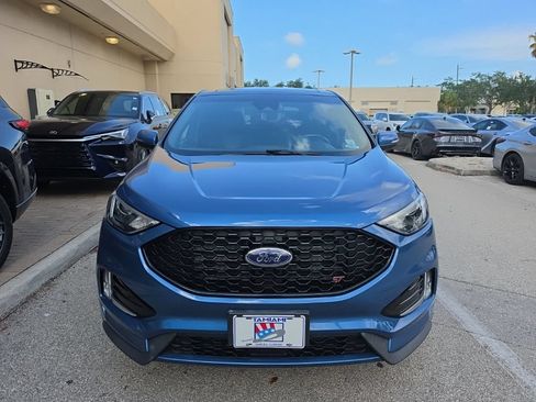 Used 2019 Ford Edge ST w/ Cold Weather Package AWD/4WD image 3