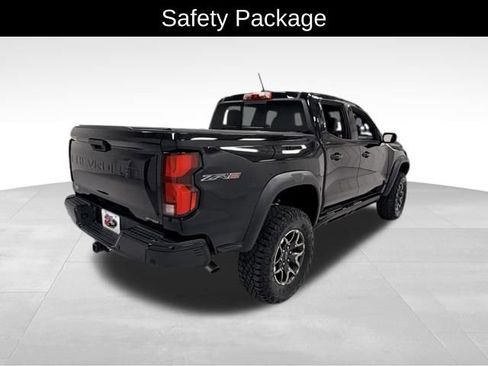 Certified 2023 Chevrolet Colorado ZR2 w/ ZR2 Convenience Package III AWD/4WD image 6