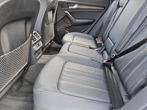 Used 2023 Audi Q5 2.0T Premium w/ Convenience Package AWD/4WD image 16