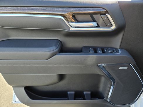 New 2025 GMC Sierra 1500 Elevation w/ Preferred Package image 9