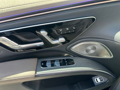 Used 2023 Mercedes-Benz EQS 580 4MATIC Sedan image 5