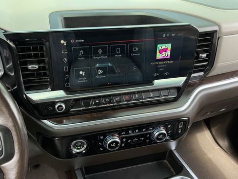 Used 2022 GMC Sierra 1500 SLT w/ SLT Convenience Package AWD/4WD image 21