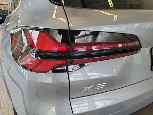 New 2026 BMW X5 xDrive40i w/ Premium Package image 15