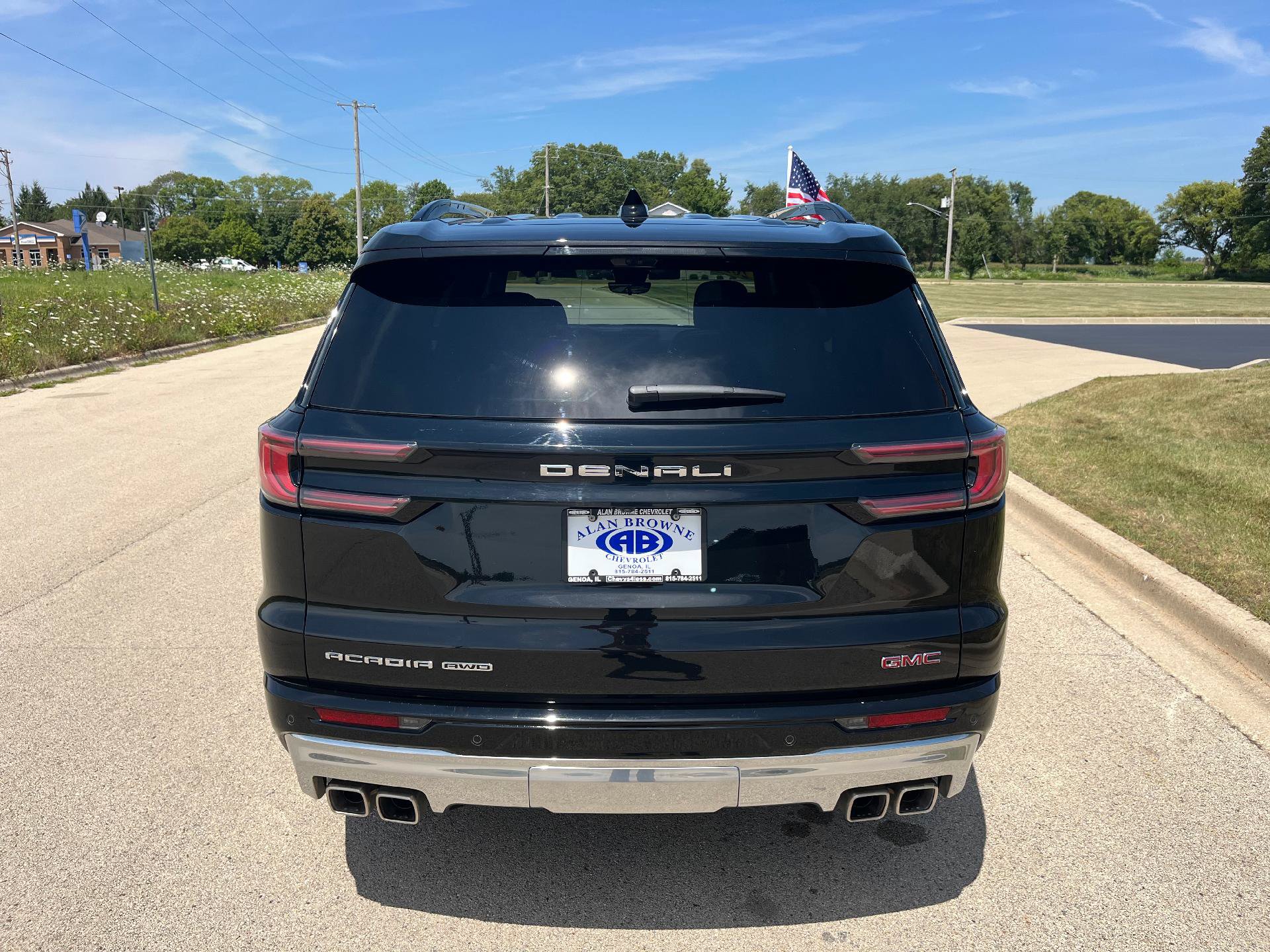 Certified 2026 GMC Acadia Denali w/ Super Cruise Package AWD/4WD image 5
