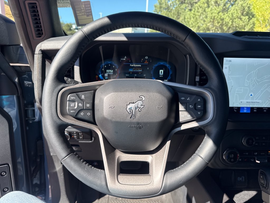 Used 2025 Ford Bronco Badlands AWD/4WD image 16