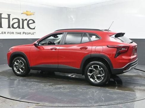 New 2026 Chevrolet Trax LT w/ LT Convenience Package image 30