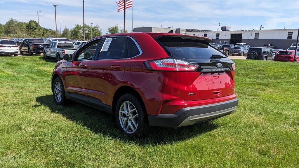 Certified 2024 Ford Edge SEL w/ Convenience Package AWD/4WD image 5