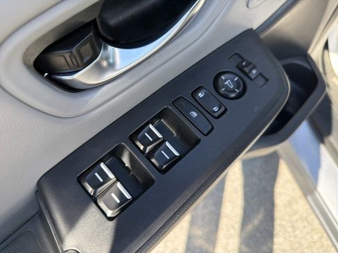 Used 2023 Honda Pilot EX-L image 15