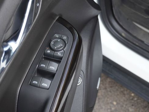 Used 2023 GMC Acadia AT4 w/ Technology Package image 17