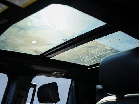 Used 2023 Ford Expedition Platinum image 37