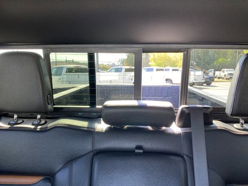 Used 2024 GMC Sierra 2500 AT4 w/ AT4 Premium Plus Package image 36