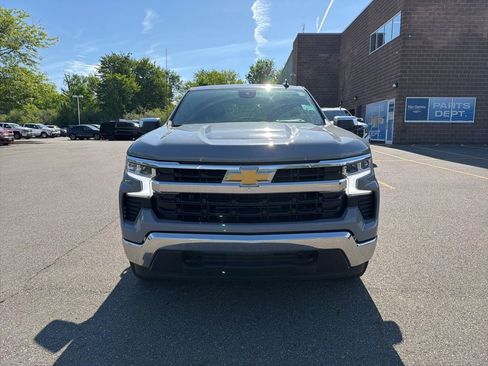 Used 2024 Chevrolet Silverado 1500 LT AWD/4WD image 4