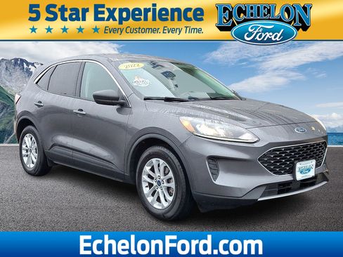 Used 2022 Ford Escape SE w/ Convenience Package image 1
